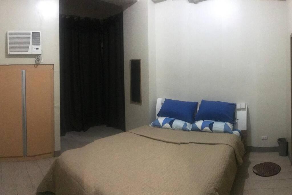 Lovely 2 Bed Room Condo Infront Of Naia Terminal 3 Manila Ngoại thất bức ảnh