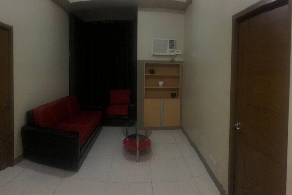 Lovely 2 Bed Room Condo Infront Of Naia Terminal 3 Manila Ngoại thất bức ảnh